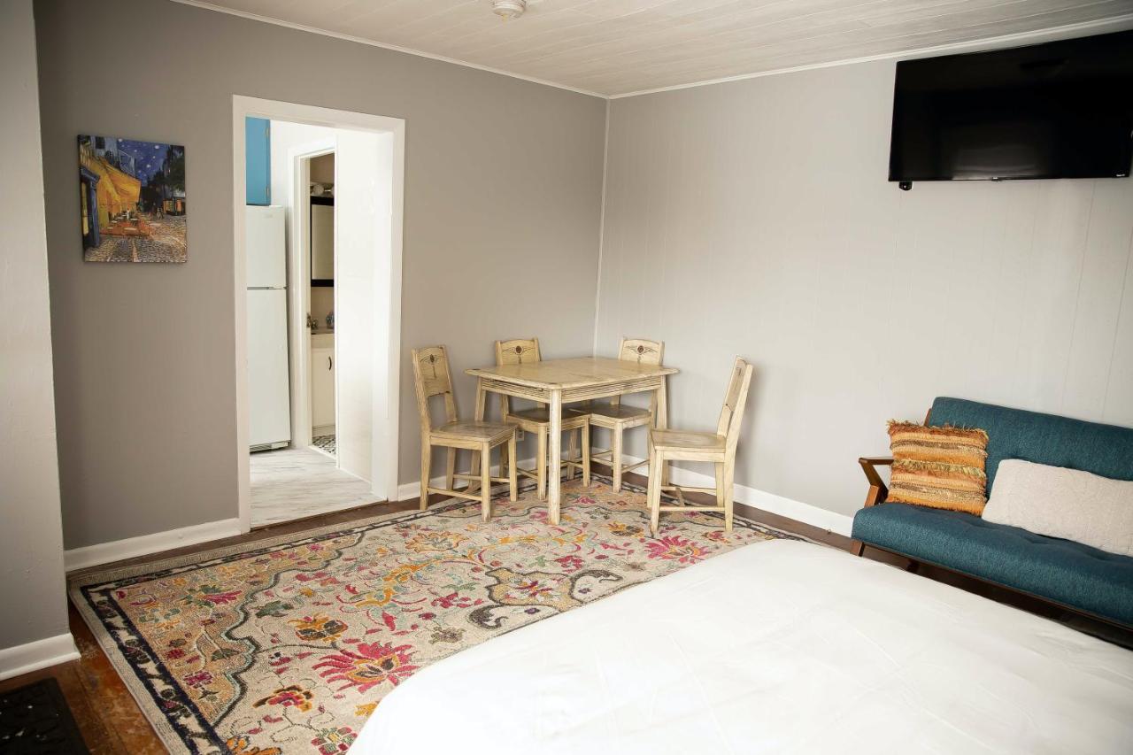 Charming French Studio Apartment Laramie Ngoại thất bức ảnh